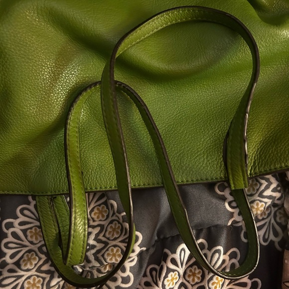 Tory Burch leather soft leather tote - Picture 4 of 10